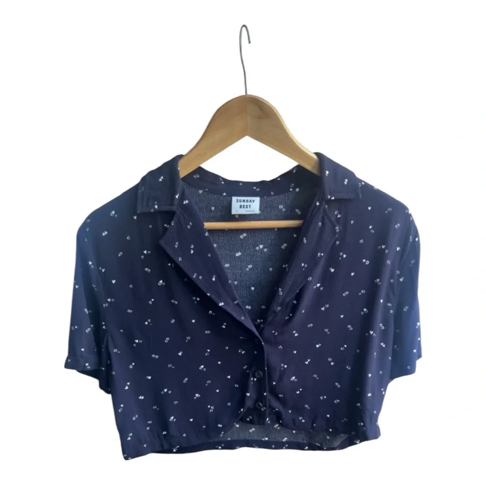 Sunday Best Navy Blue Heart Print Short Sleeves Cropped Top - Picture 1 of 16